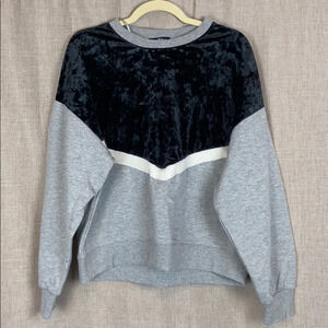 Freshman 1996 New‎ Crewneck Velour Pullover Sweatshirt Medium